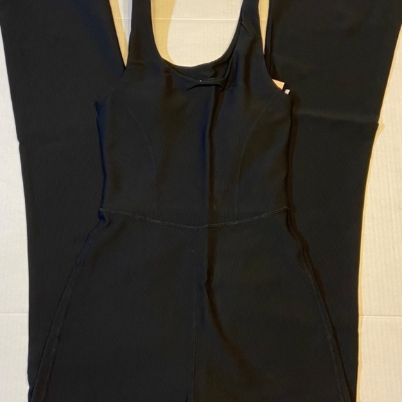 Wilo the Label Women Flare Jumpsuit Black Athletic Travel Workout Loungewear Rib - Picture 4 of 9